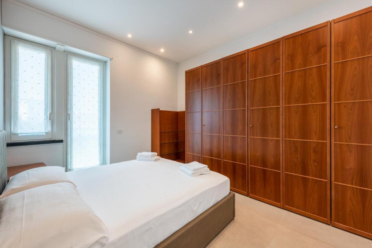 Appartement Easylife - Wonderful Penthouse With Terrace A Few Steps From The Duomo à Milan Extérieur photo